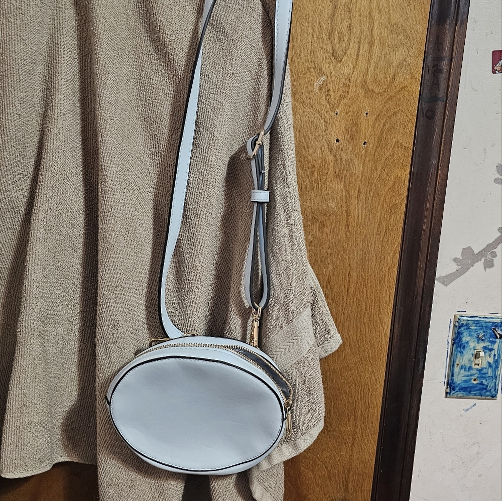 Small crossbody bag NWOT